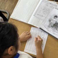 ２年生授業研究、国語科「お気に入りの本を紹介しよう」！児童たちの活動が光りました