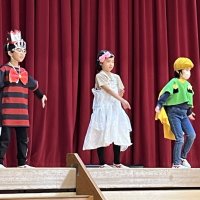 全校児童が見守る「スター誕生集会」！児童による、児童のための行事
