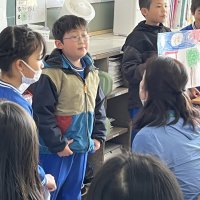 第４学年総合的な学習の時間「高萩の民話を学ぶ」！「ほおずきの会」の方がご指導くださいました