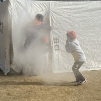 高萩消防署の方と「避難訓練（火災）」を実施！水消化器の使い方、煙道体験もしました