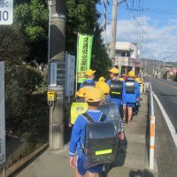 新１年生も通学班で登校しました！